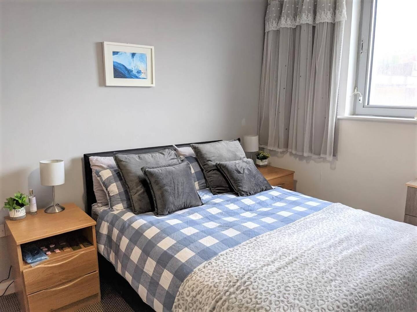 Lovely Guest Rooms In City Centre Liverpool Exterior foto